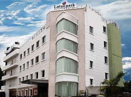 Lotus Park Hotel Bangalore Eksteriør billede