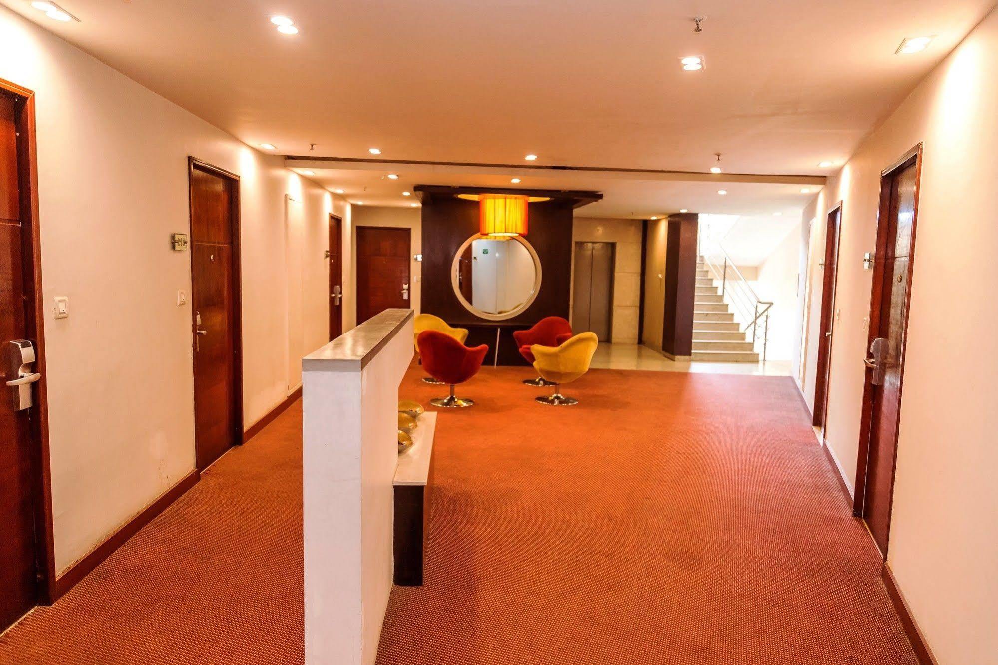 Lotus Park Hotel Bangalore Eksteriør billede
